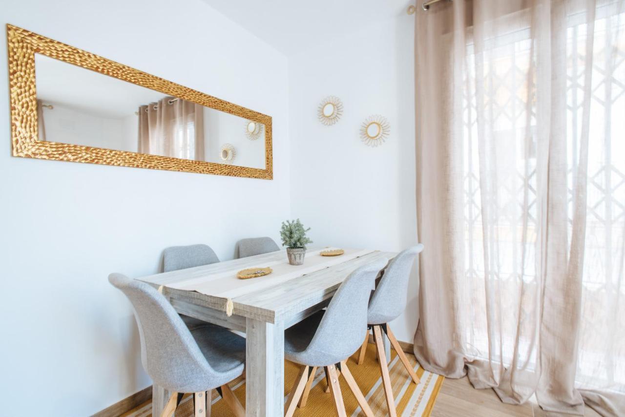 El Apartamento Del Reloj De Sol Siviglia Esterno foto