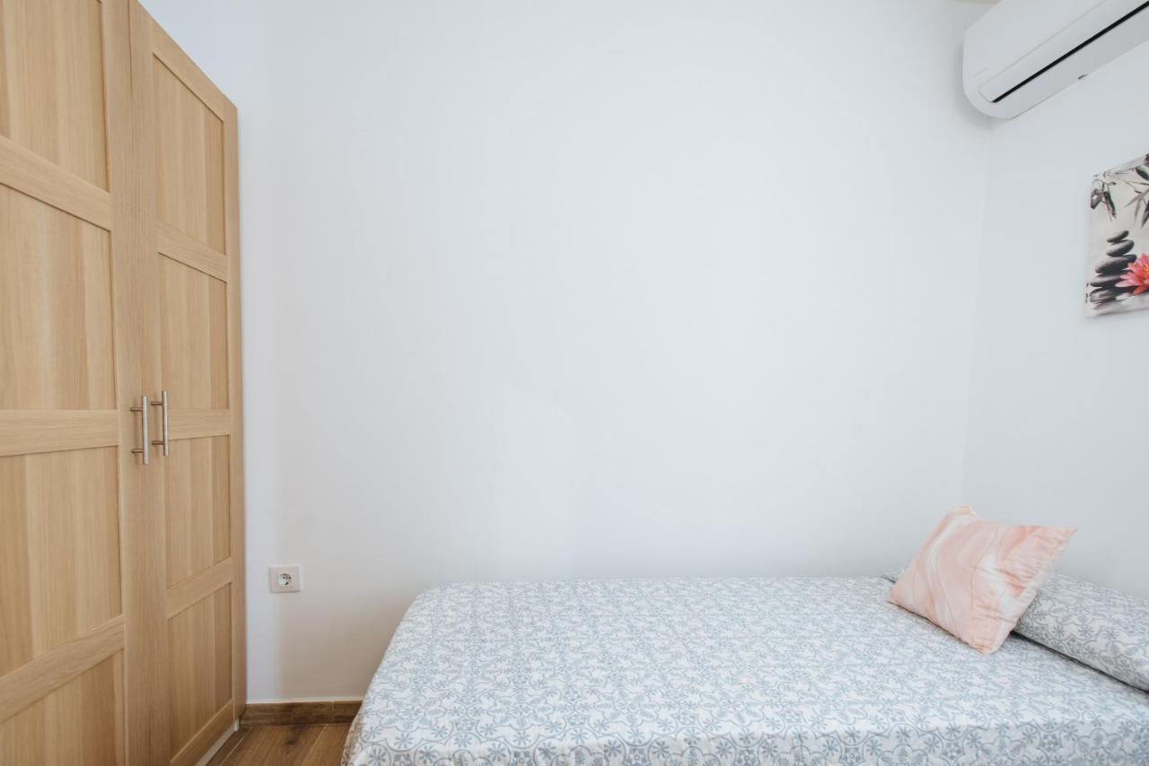El Apartamento Del Reloj De Sol Siviglia Esterno foto
