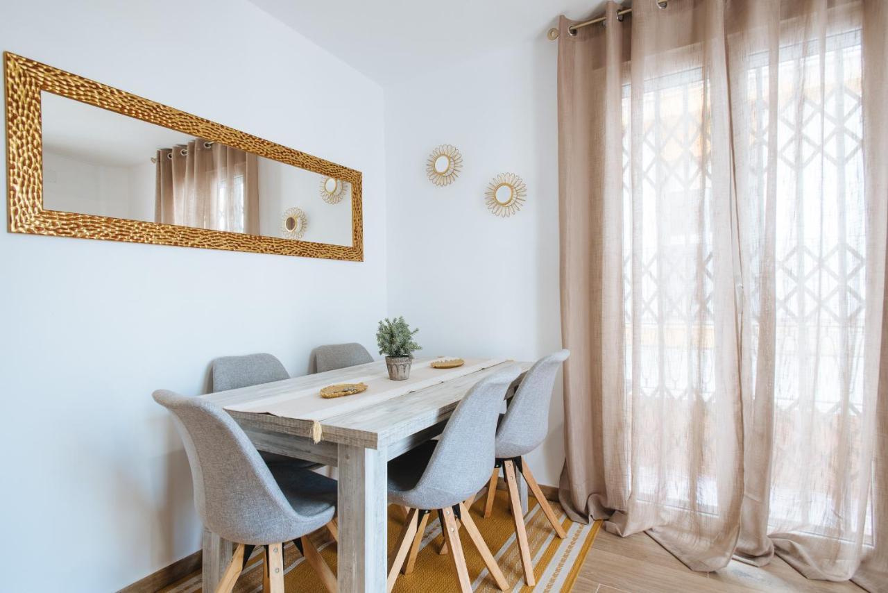 El Apartamento Del Reloj De Sol Siviglia Esterno foto